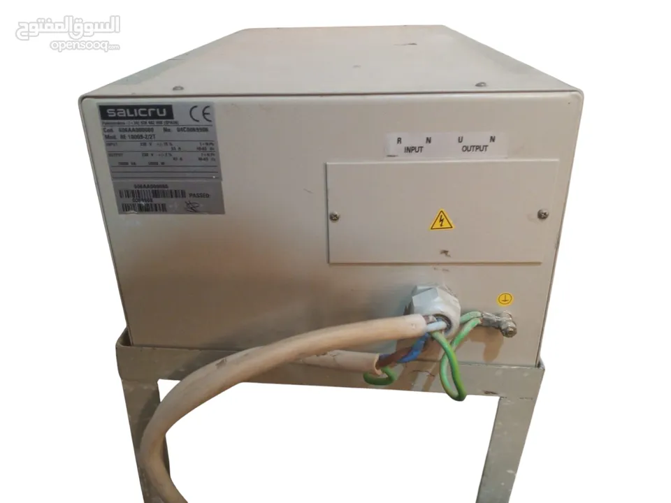 اجهزة تنظيم كهرباء 10000 وات صناعه اسبانيه (voltage regulator) شبه جديد