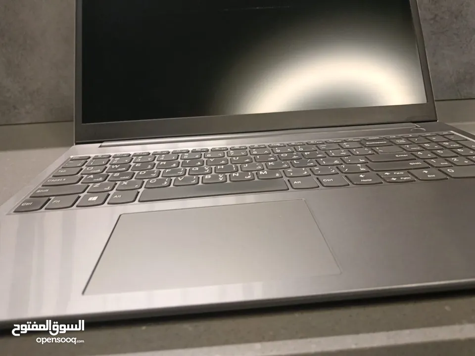 Lenovo Think Bookلابتوب بكرتين شاشة