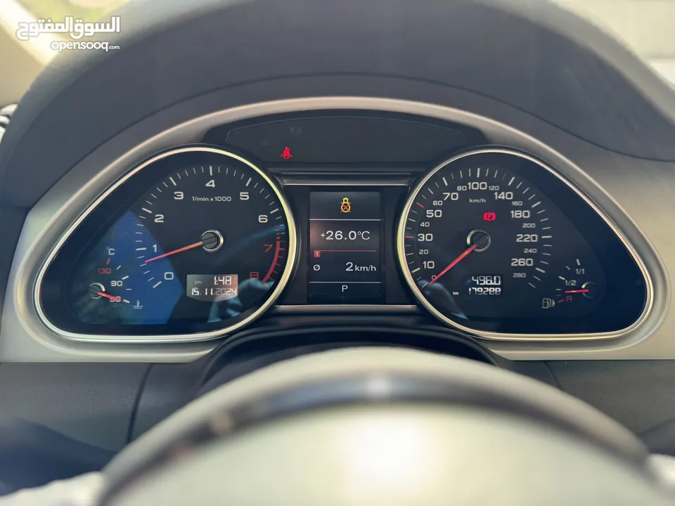Audi Q7 in excellent condition no accidents