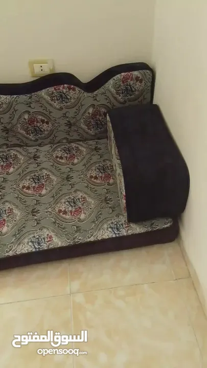 اثاث مستعمل للبيع بحاله جيده جدا