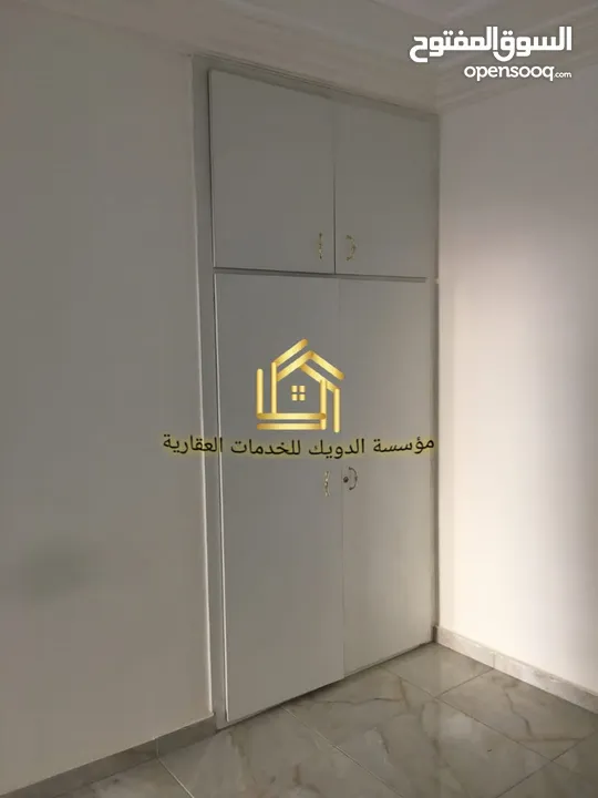 شقة فارغة - الجبيهة - 3نوم1ماستر - 350م - ارضية - حديقة - ترس - قرب الخدمات