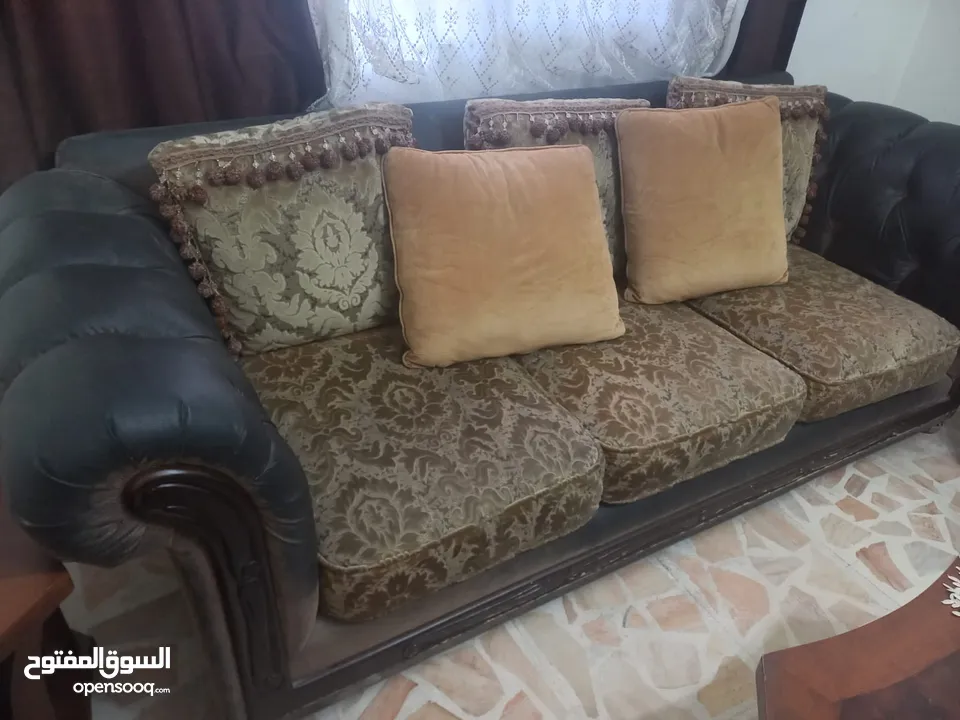 طقم كنب مستعمل بسعر مناسب