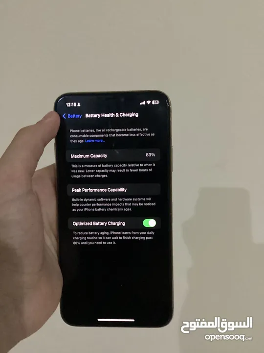 Iphone 11 pro max 265gb cracked back