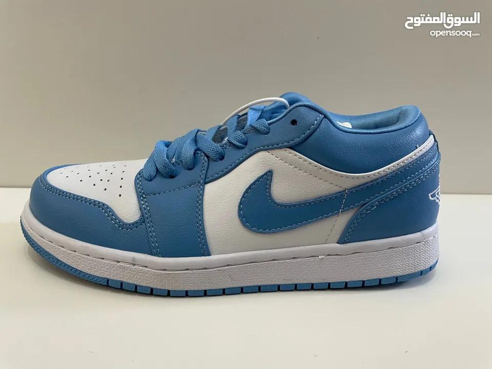 Nike Air Jordan ابيض و أزرق