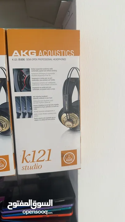 AKG Acoustic k121 headphones