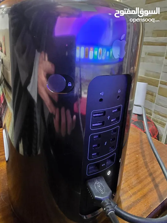 Mac Pro (Late 2013) Like New