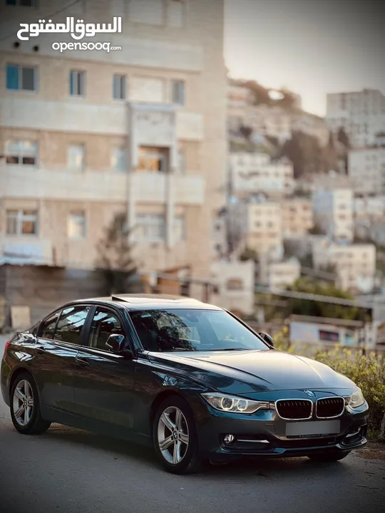 BMW 320i للبيع بدل