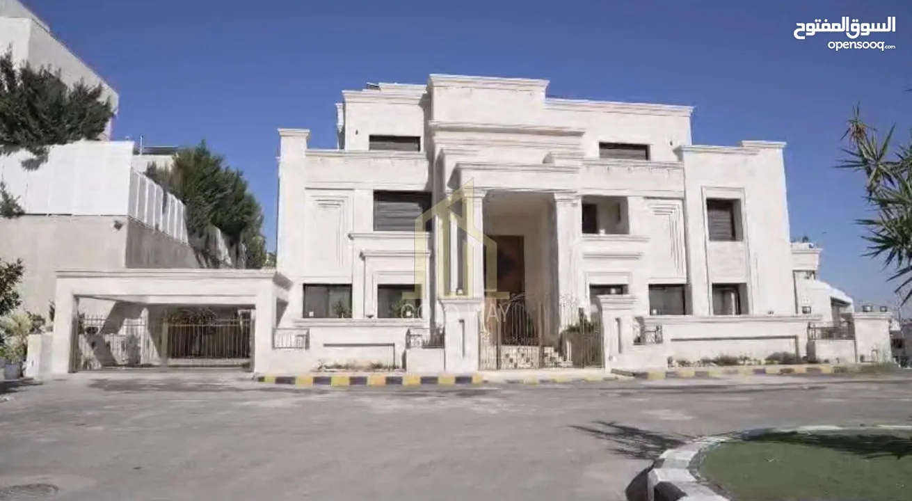 تملك قصر حديث في أرقى مناطق عبدون قرب السفارات على شارعين/ ref 2056