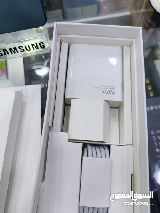 جهاز القوي NOT 11 PRO PLAS 5G معه شاحنو الاصلي 120W والكرتونه جيجا 256 رام 16 متوفر توصيل