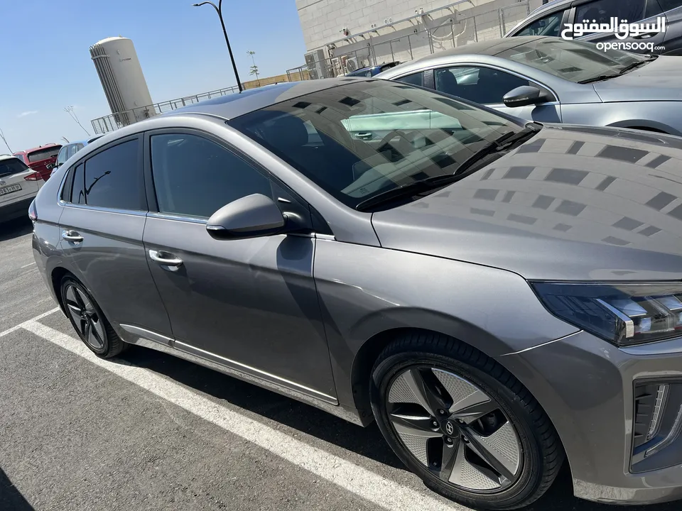 Hyundai Ionic Hybrid  2021