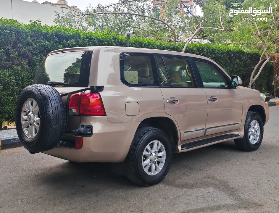 TOYOTA LANDCRUISER MANUAL V6 2015 GCC