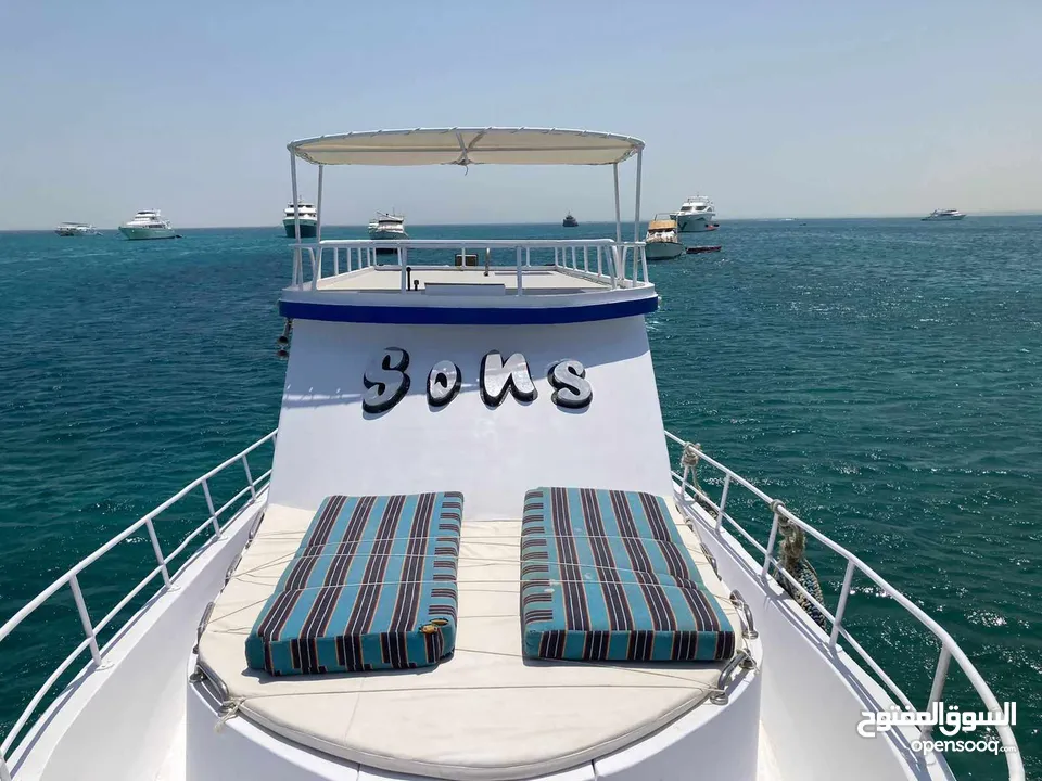 Rent Our Exclusive Private Party Boat Today And make Unforgettable Memories!