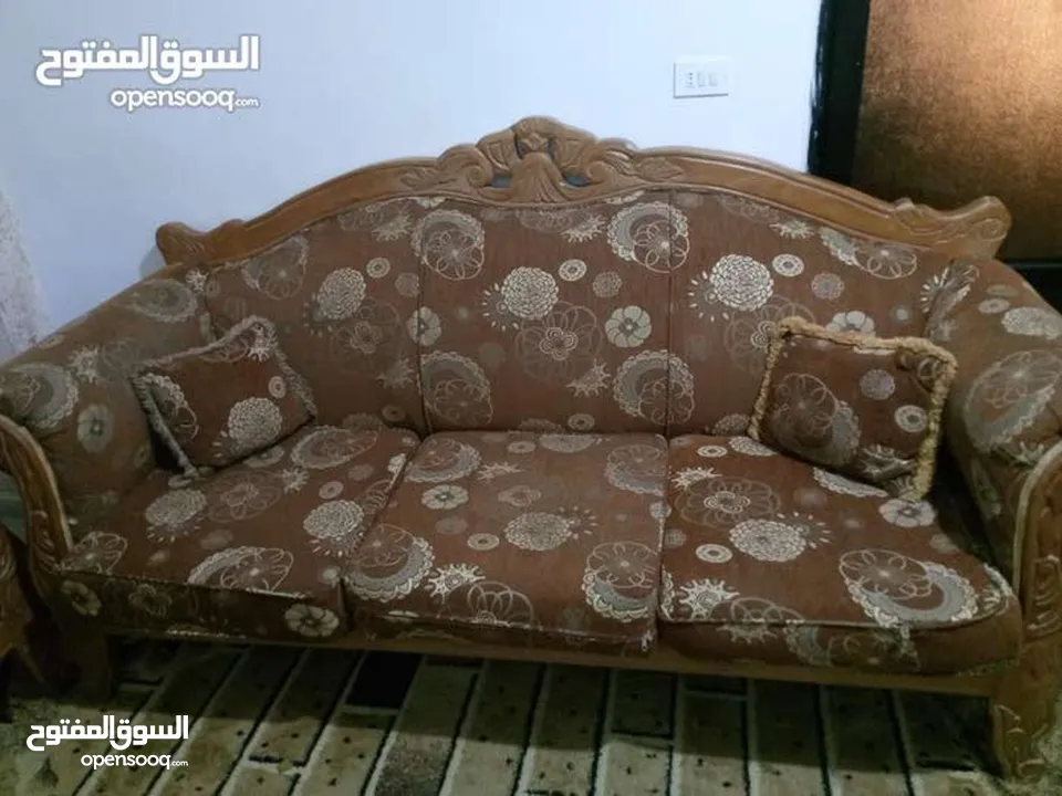 طقم كنب زان 7 مقاعد خشب زان  اسفنج بحالة ممتازة