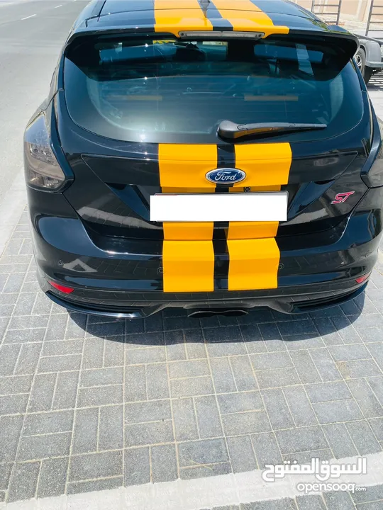 Ford Focus ST 2.0L for sale in abudhabi. 4 cylinder engine