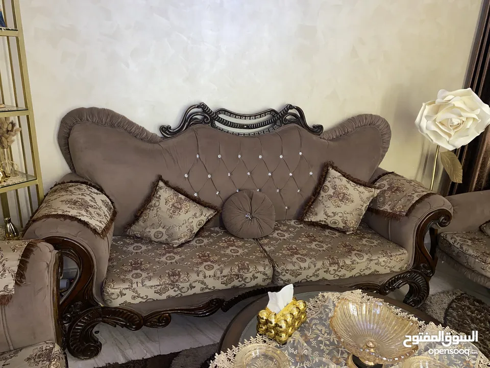 طقم كنب تفصيل خشب زان  + الطريه من احسن أنواع الطريات + البرادي من احسن أنواع البرادي