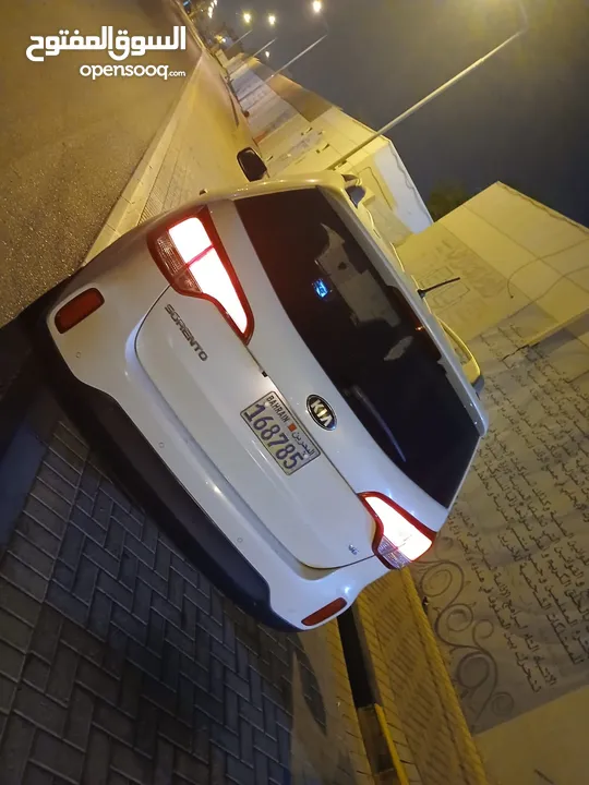 كيا  نظيفه جدا ماشيه 150 مبيمه مسجله الى شهر سته 2026 شاشه وميكف بااااارد وكل شي تمام