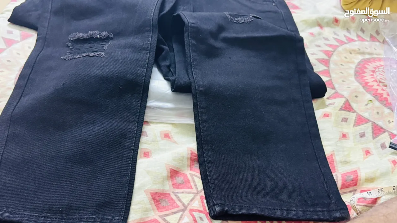 Jeans baggy 3 jeans 15 Riyal