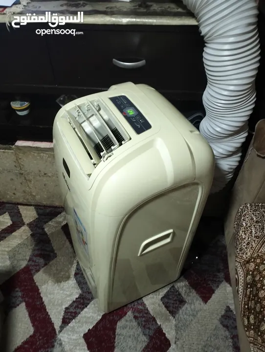مكيف  ياباني فل انفيرتر 4++++ بارد حامي مع اغراضه اصلي بشاشه وكاله تبريد فريزر بسعر حرق شفرات متحركه