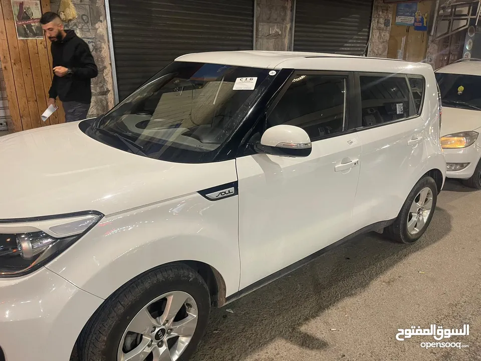 كيا سول 2018 بنزين السيارة متور وقير جيد جدان متور 1600 بدون تيربو والسيارة بحالة الشركة