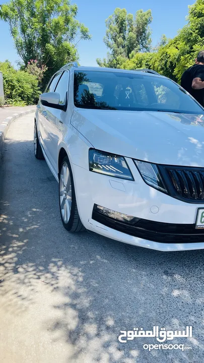 سكودا اوكتافيا 2019 مرخصه فل مسكر  ماطور 2000ديزل السياره فل بمعنى الكلمه
