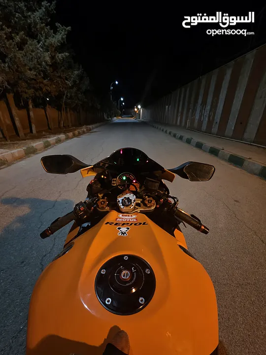 HONDA CBR1000RR REPSOL Fireblade
