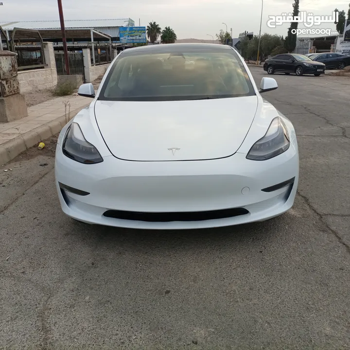 تيسلا 2023 MODEL 3 حرة