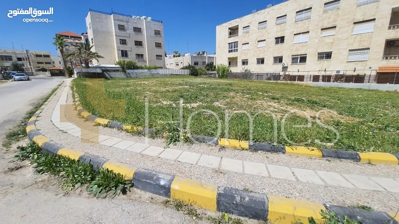 ارض للبيع في الشميساني تصلح لبناء اسكان خلف التخصصي 1116م