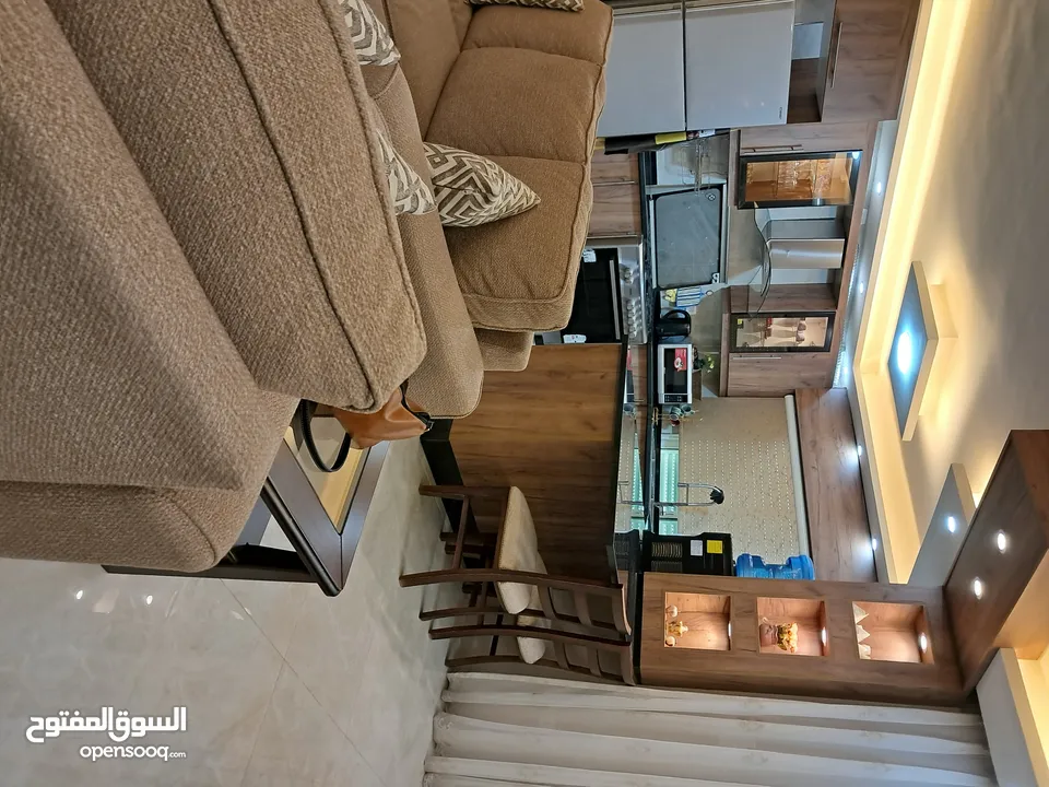 للايجار متاحه من تاريخ 15\6لغايه 27\6شقه محدثه نظام تشطيب كامله فندقي فرش مجهز فندق تفصيل