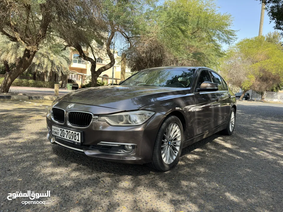 BMW 320i صبغ الوكالة