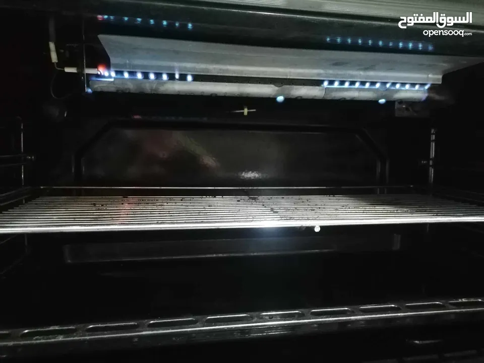 فرن غاز BEKO مستعمل للبيع خمس عيون