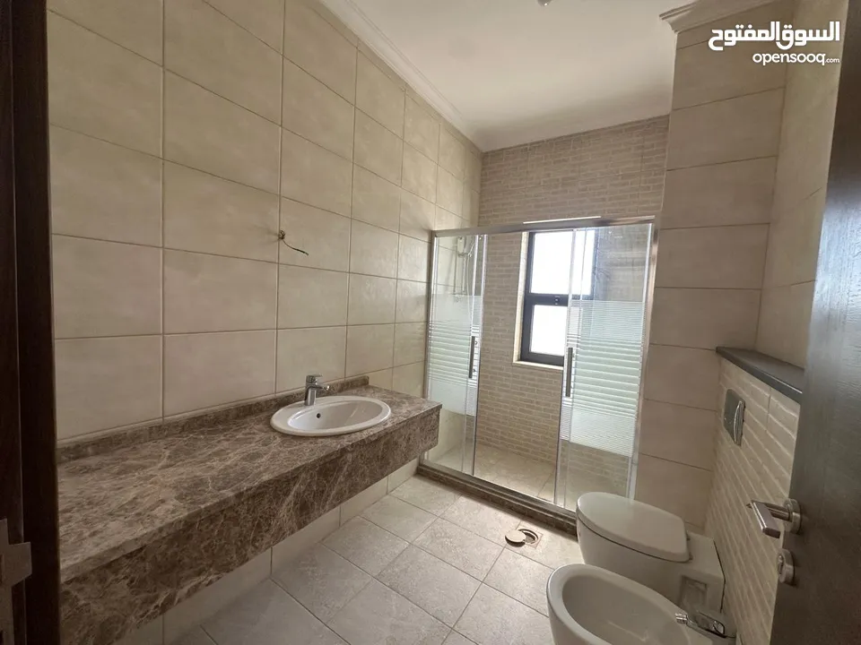 Villa for sale in Airport Road ( Property 42864 )-174782821