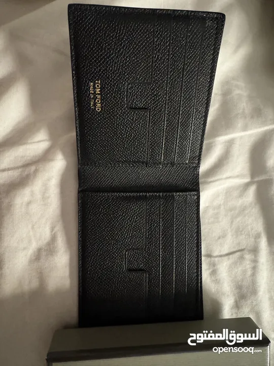 محفظة TOM FORD اصلية استعمال خفيف جدا