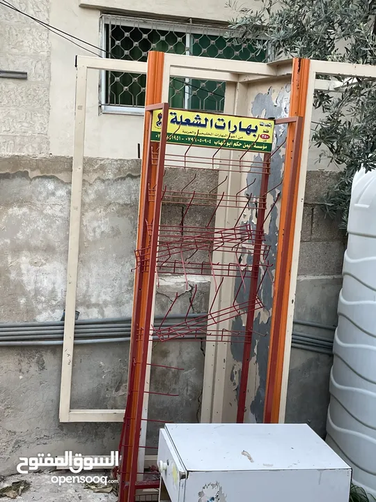 لوازم محل تجاري للبيع