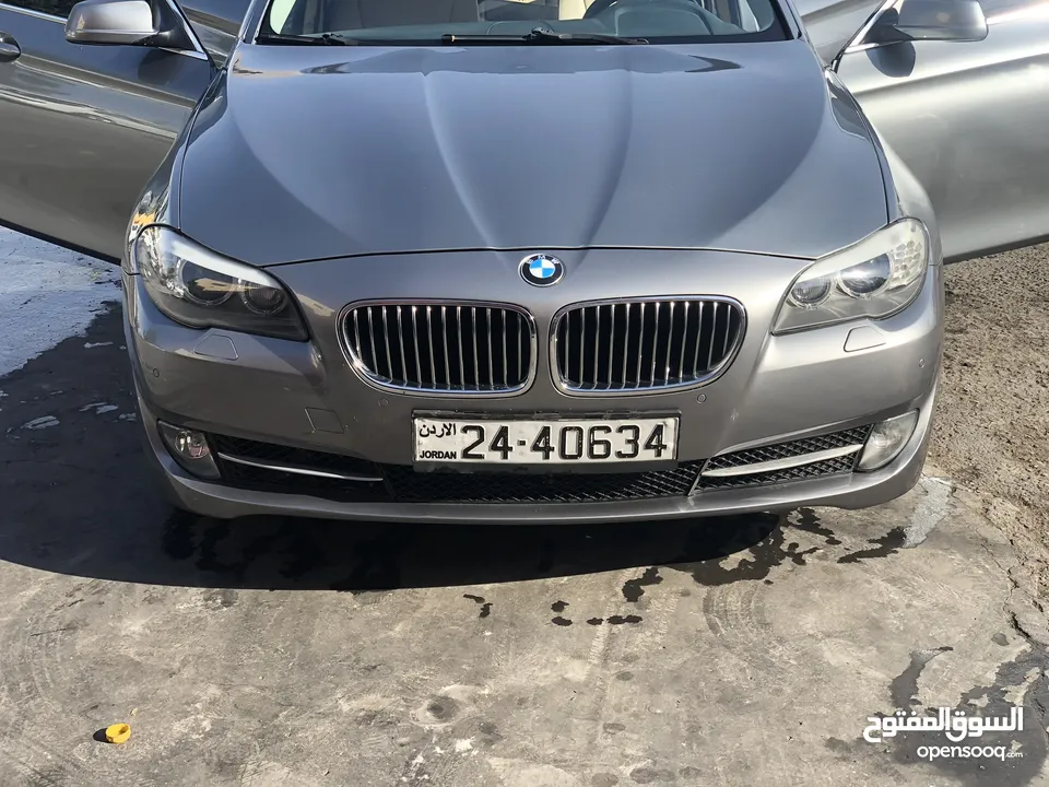 للبيع أو البدل ب ( id6)  BMW 528i gold