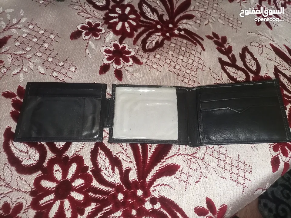 محافظ عدد اتنين جديد ووحده مستعمله اسبوع بحالة الوكاله