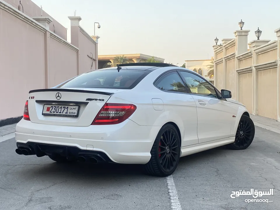 Mercedes C63 AMG 2012