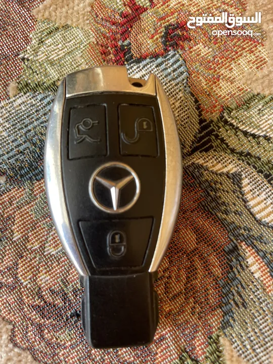 Mercedes e200 cgi2010w212السعر غير قابل للتفاوض صورة الفحص  السياره بالصور 4جيد  اعلى صنف ا