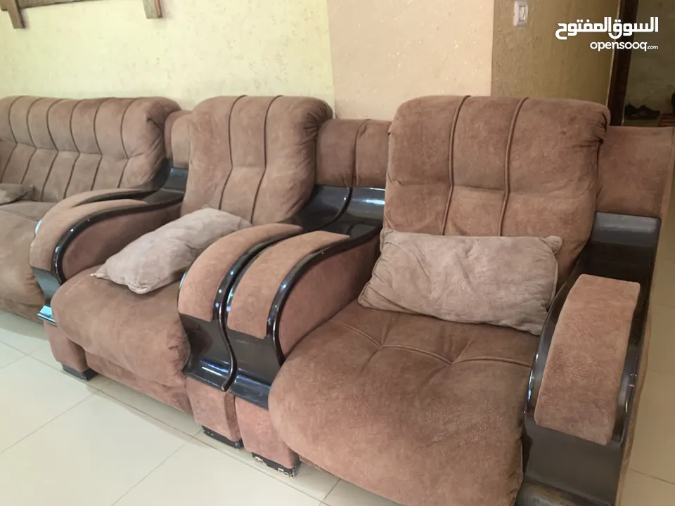 متوفر اثاث منزل لبيع  استعمال بسيط