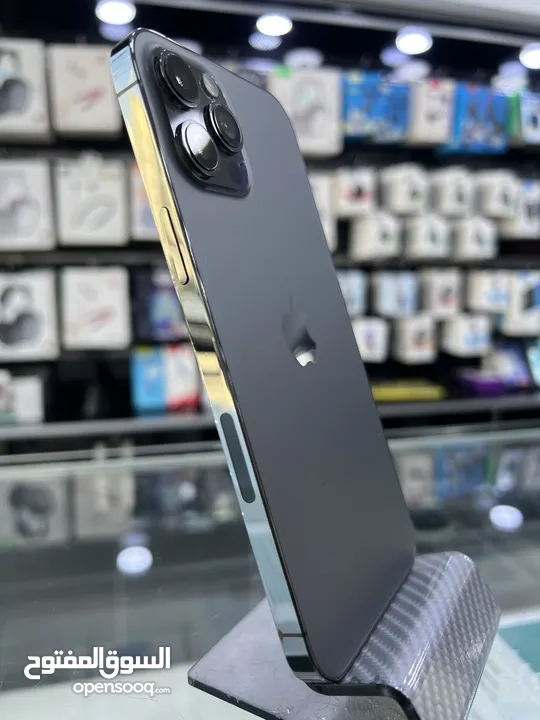 iPhone 12 Pro Max (128 GB) ايفون 12 برو  ماكس مستعمل بحالة ممتازة غير مفتوح او مصلح نهائيا كفالة محل