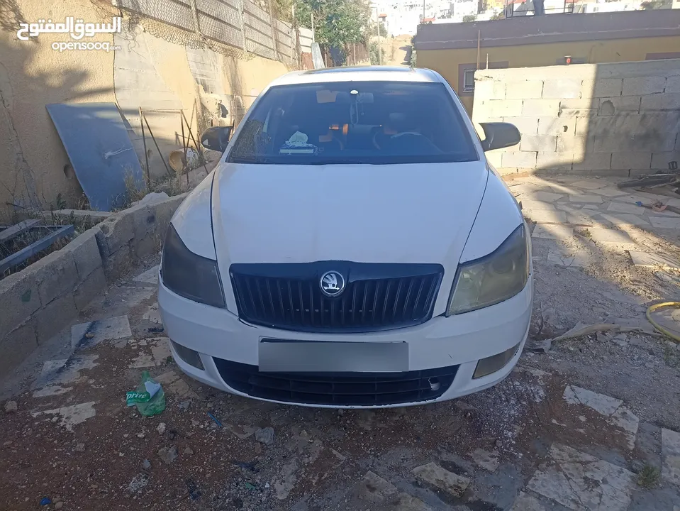 اسكودا انو.  محولي رمش بل كامل
