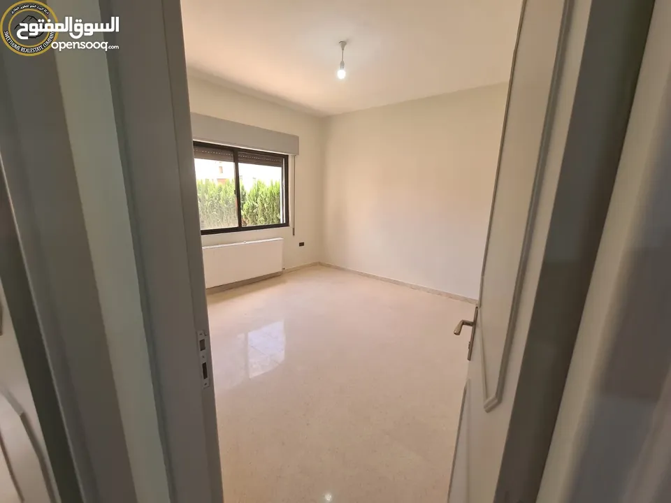 شقة مميزة للبيع في الصويفية - قرب زيت وزعتر طابق اول 150م تشطيب سوبر ديلوكس