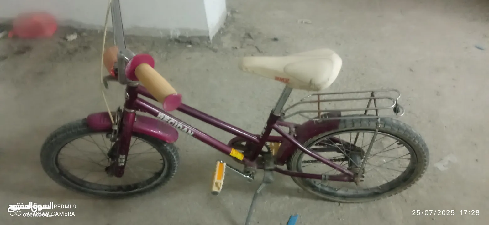 بسكليت BMX أصلي مستعمل خفيف للبيع بسعر 150 شيكل السعر قابل للتفاوض