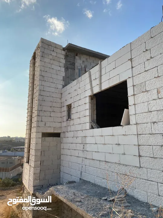 بيت طابقين عظم ناعور ابو العساكر منطقة فلل