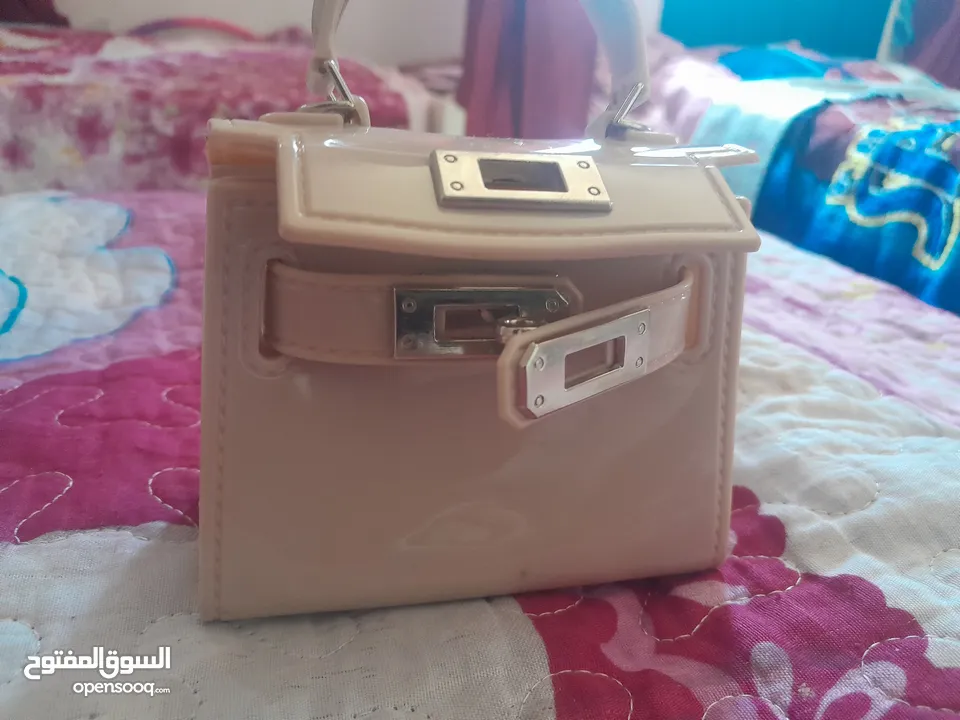 والسعر 10 شيكل