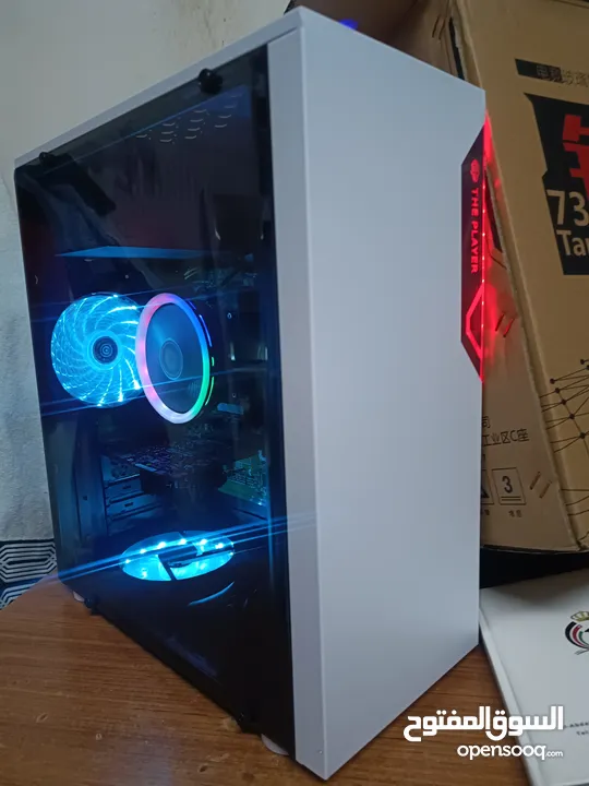 كمبيوتر i7 بكرت شاشة خارجي *16GB RAM