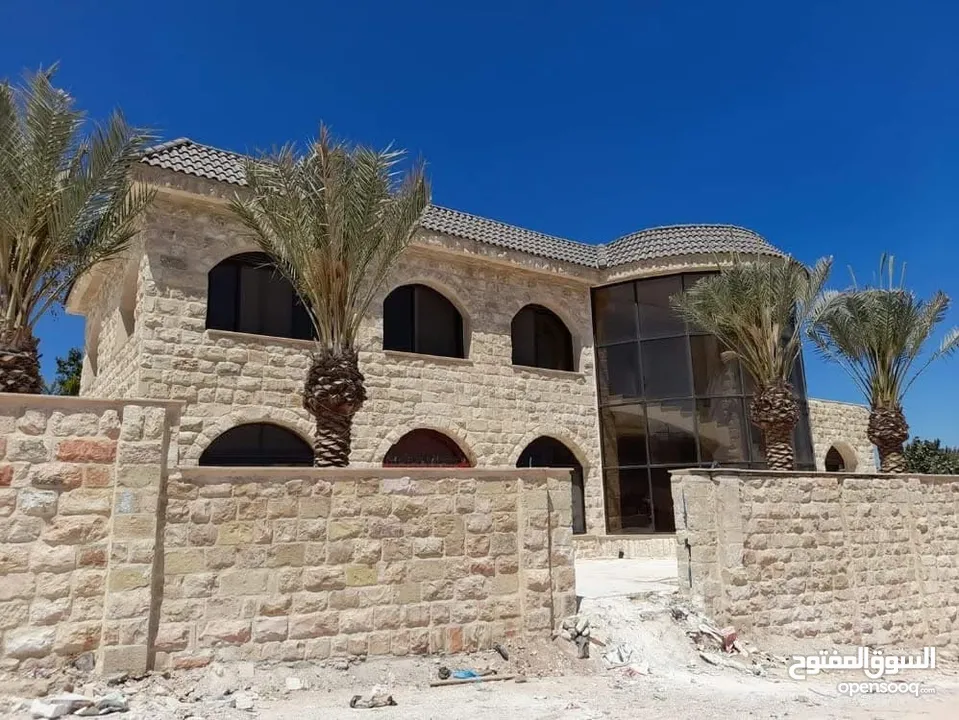 سناسل حجريه تشيك مزارع بيوت ريفيه وأثريه شلالات نوافير تلبيس شحف جرافه جك همر حفاره قناطر أقواس اثري