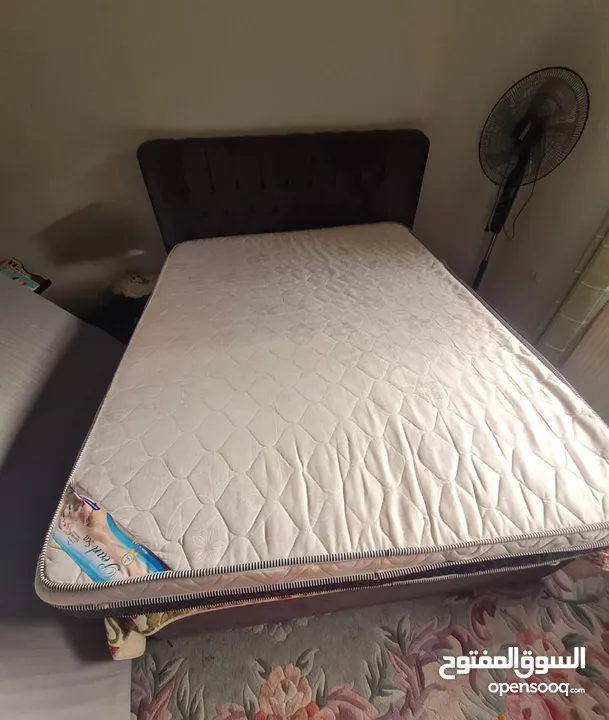 فرشات IKEA للبيع