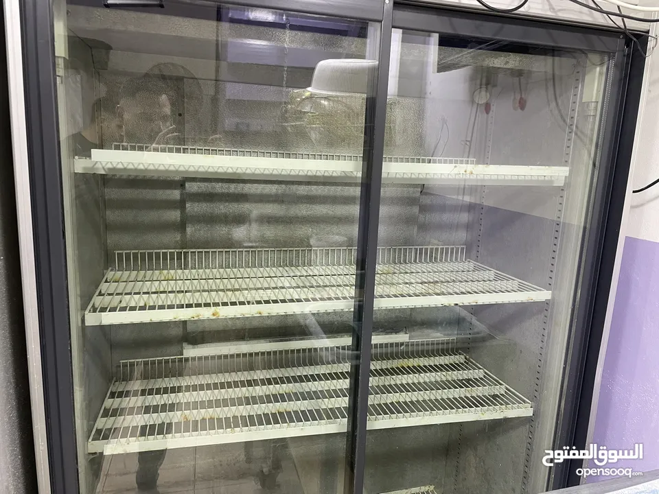 مطعم بروست كامل