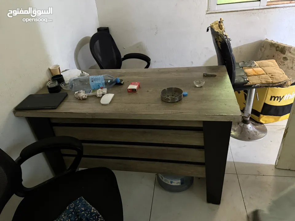عدة مطعم مستعملة بحالة ممتازه