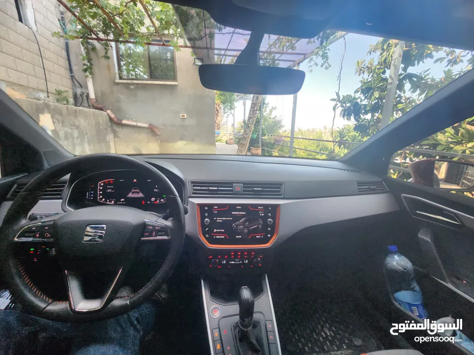 للبيع – Seat Arona 2019 إصدار Beats بكامل المواصفات